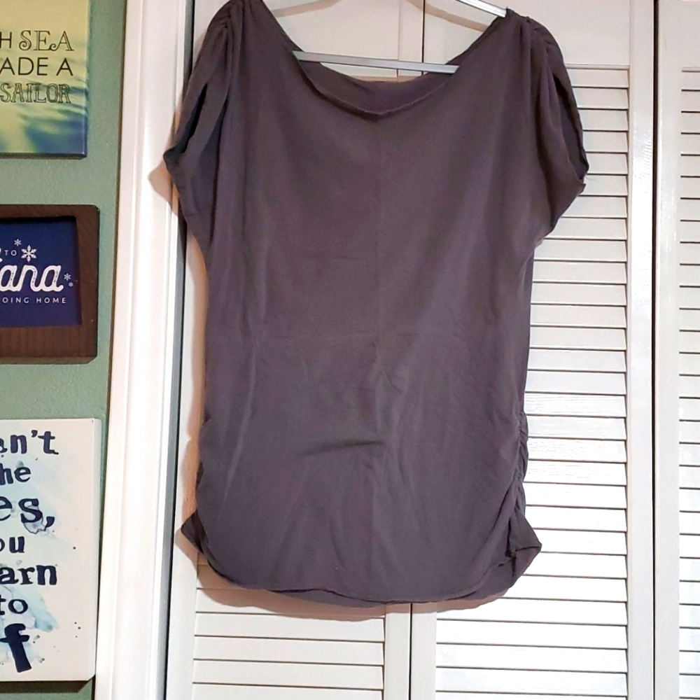 Alloy grey gathered side top